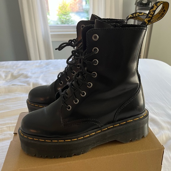 Dr. Martens Shoes - Dr. Martens Jadon platform Boots